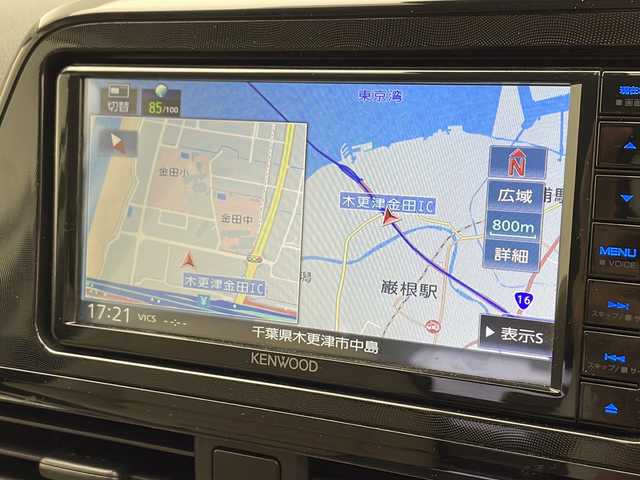 トヨタ シエンタ X 千葉県 2022(令4)年 0.3万km シルバーマイカM トヨタセーフティセンス/（衝突軽減ブレーキ　レーンキープアシスト　先行車発進お知らせ　オートマチックハイビーム）/社外メモリナビ/（フルセグ/Buletooth/CD/DVD/FM/AM）/バックカメラ/ETC/アイドリングストップ/片側パワースライドドア/ハロゲンヘッドライト/電動格納ミラー/純正フロアマット/W＋サイド＋エアバッグ