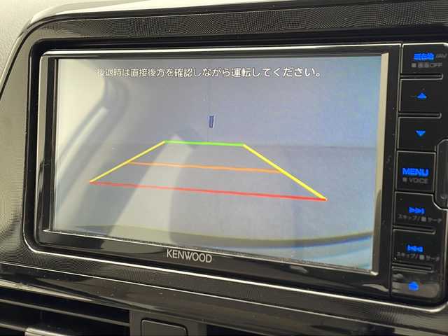 トヨタ シエンタ X 千葉県 2022(令4)年 0.3万km シルバーマイカM トヨタセーフティセンス/（衝突軽減ブレーキ　レーンキープアシスト　先行車発進お知らせ　オートマチックハイビーム）/社外メモリナビ/（フルセグ/Buletooth/CD/DVD/FM/AM）/バックカメラ/ETC/アイドリングストップ/片側パワースライドドア/ハロゲンヘッドライト/電動格納ミラー/純正フロアマット/W＋サイド＋エアバッグ