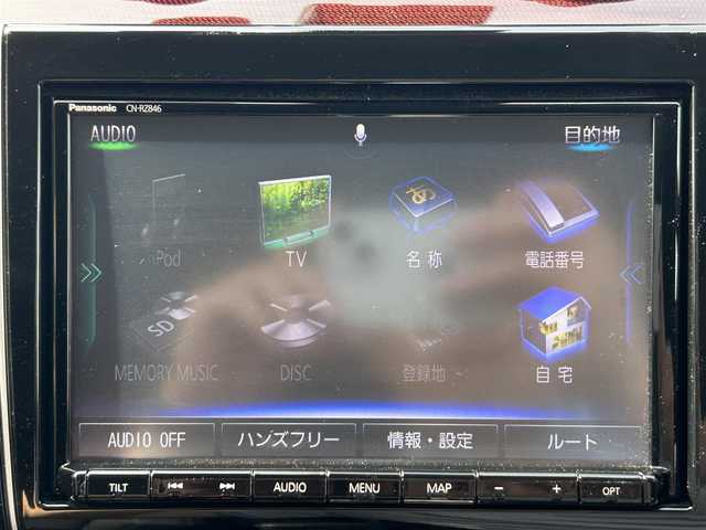 スズキ スイフト スポーツ セーフティPKG 福岡県 2018(平30)年 0.9万km プレミアムシルバーメタリック ワンオーナー/6速MT/Panasonic 8インチメモリナビ【CN-RZ846】/　(AM/FM/CD/DVD/Bluetooth/iPod/フルセグTV)/バックカメラ/スズキセーフティパッケージ/・レーザーレーダー/単眼カメラ/・デュアルセンサーブレーキサポート/・誤発進抑制機能/・車線逸脱警報/・車線逸脱抑制機能/・ふらつき警報/・先行者発進お知らせ機能/レーダークルーズコントロール/純正17インチアルミホイール/純正IPFコーティングフォグランプ/ハイドロフィリックドアミラー/スポーツ専用バケットシート/シートヒーター(運転席)/前方ドライブレコーダー/ビルトインETC/純正フロアマット/ステアリングスイッチ/USBポート/ISOFIX/スペアキー×1/保証書/取扱説明書/ナビ取扱説明書