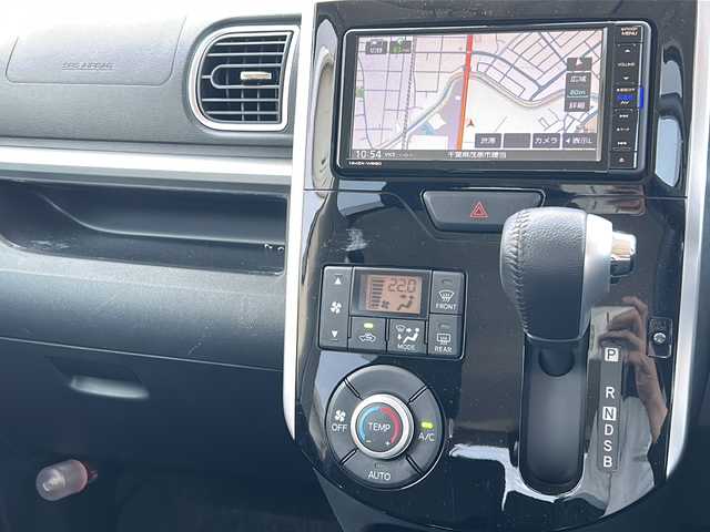 ダイハツ タント カスタム RS SA Ⅲ 千葉県 2018(平30)年 0.6万km ファイアークォーツレッドM ナビ　ＮＭＺＫ－Ｗ６８０　ＣＤ　ＤＶＤ　Ｂｔ　ＴＶ　アラウンドビューモニター　前方ドラレコ　純正ＥＴＣ　ヒートシーター　スマートキー　両側パワスラ　後方コーナーセンサー　ＬＥＤ　純正１５インチＡＷ