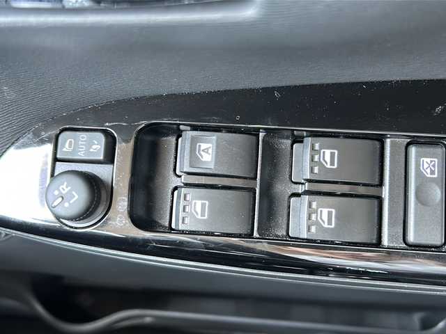 ダイハツ タント カスタム RS SA Ⅲ 千葉県 2018(平30)年 0.6万km ファイアークォーツレッドM ナビ　ＮＭＺＫ－Ｗ６８０　ＣＤ　ＤＶＤ　Ｂｔ　ＴＶ　アラウンドビューモニター　前方ドラレコ　純正ＥＴＣ　ヒートシーター　スマートキー　両側パワスラ　後方コーナーセンサー　ＬＥＤ　純正１５インチＡＷ