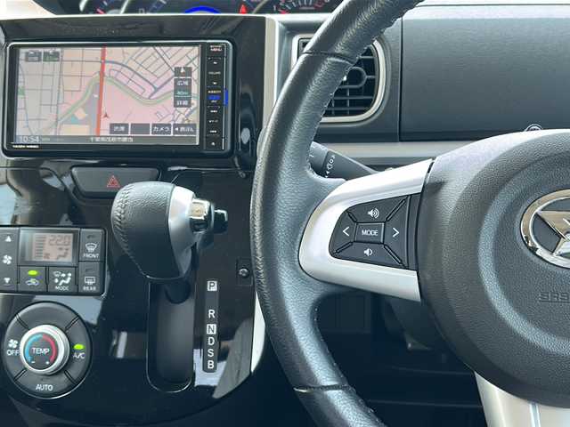 ダイハツ タント カスタム RS SA Ⅲ 千葉県 2018(平30)年 0.6万km ファイアークォーツレッドM ナビ　ＮＭＺＫ－Ｗ６８０　ＣＤ　ＤＶＤ　Ｂｔ　ＴＶ　アラウンドビューモニター　前方ドラレコ　純正ＥＴＣ　ヒートシーター　スマートキー　両側パワスラ　後方コーナーセンサー　ＬＥＤ　純正１５インチＡＷ