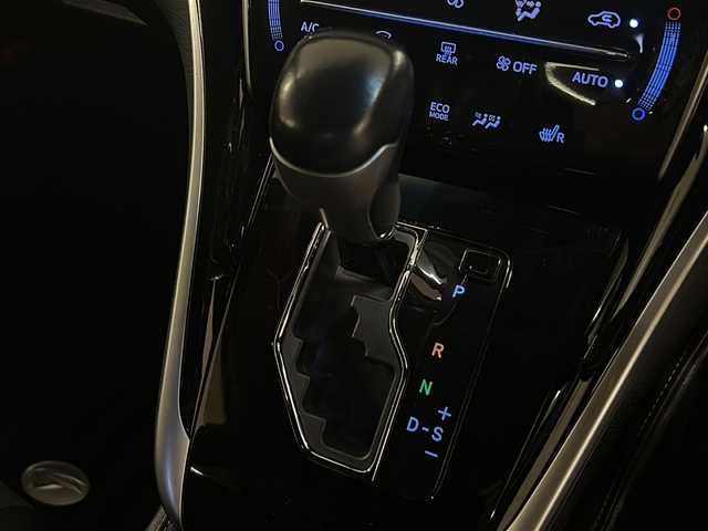 トヨタ ハリアー ハイブリッド プレミアム アドバンスド スタイルモーヴ 熊本県 2015(平27)年 10.8万km スパークリングブラックパールクリスタルシャイン ・４WD/・ワンオーナー/・メーカーナビ/-BT/フルセグTV/CD/DVD/FM/AM/SD/USB/・JBLサウンド/・アラウンドビューモニター/・運転席メモリーシート/・前席パワーシート/・前席シートヒーター/・レーダークルーズコントロール/・プリクラッシュセーフティ/・車線逸脱警報/・クリアランスソナー/・コーナーセンサー/・パワーバックドア/・電動チルト/・ウッドデッキステアリング/・オートライト/・オートハイビーム/・スマートキー×２/・純正アルミ１８インチ/・純正フロアマット/・ウィンカーミラー