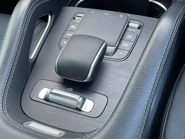 メルセデス・ベンツ ＧＬＥ４００ｄ 4MATIC スポーツ 東京都 2022(令4)年 4.1万km 白 パノラマSR/RSP/道路標識アシスト/アクティブレーンキーピングアシスト/アクティブブレーキアシスト/アランションアシスト/BSA/アクティブディスタンスアシストディストロニック/純正メモリナビ/メルセデスミー/360°カメラ/フルセグTV/ブルメスターサウンド/ヘッドアップディスプレイ/エアサス/アンビエントライト/ETC2.0/パドルシフト/レザーシート/シートヒーター/エアシート/パワーリアゲート