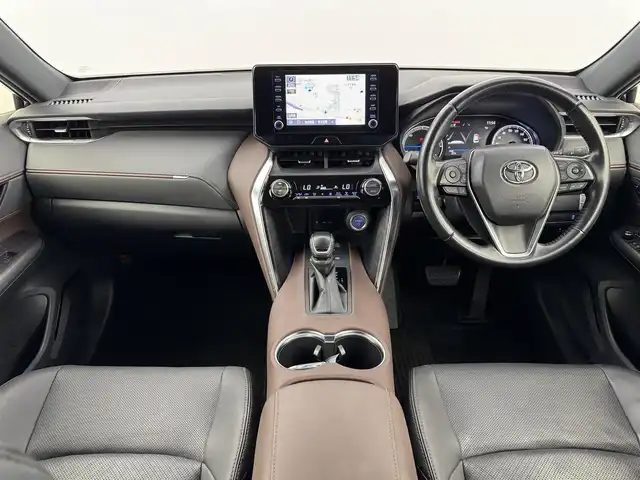 トヨタ ハリアー ハイブリッド G レザーパッケージ 福岡県 2021(令3)年 3.1万km プレシャスブラックパール 純正８型ＤＡナビ　/バックカメラ　/デジタルインナーミラー／前後ドラレコ　/ＥＴＣ　/トヨタセーフティセンス　/衝突軽減ブレーキ　/レーンキープ　/ブラインドスポットモニター　/アクセル踏み間違い防止　/本革シート　/パワーシート　/パワーバックドア　/ステアリングヒーター　/シートベンチレーション／ヒーター　/ＬＥＤヘッドライト