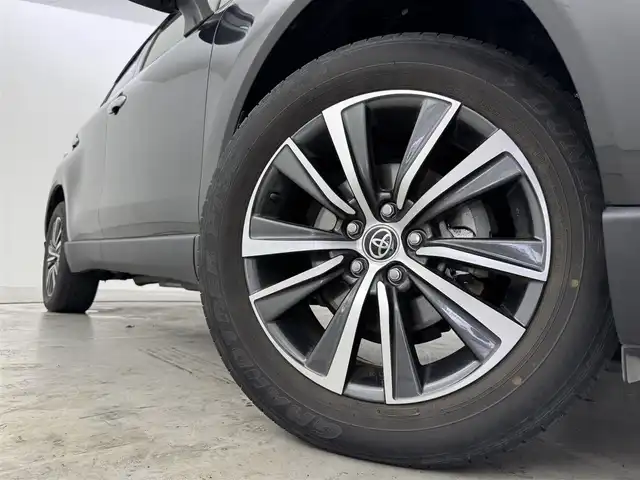 トヨタ ハリアー ハイブリッド G レザーパッケージ 福岡県 2021(令3)年 3.1万km プレシャスブラックパール 純正８型ＤＡナビ　/バックカメラ　/デジタルインナーミラー／前後ドラレコ　/ＥＴＣ　/トヨタセーフティセンス　/衝突軽減ブレーキ　/レーンキープ　/ブラインドスポットモニター　/アクセル踏み間違い防止　/本革シート　/パワーシート　/パワーバックドア　/ステアリングヒーター　/シートベンチレーション／ヒーター　/ＬＥＤヘッドライト