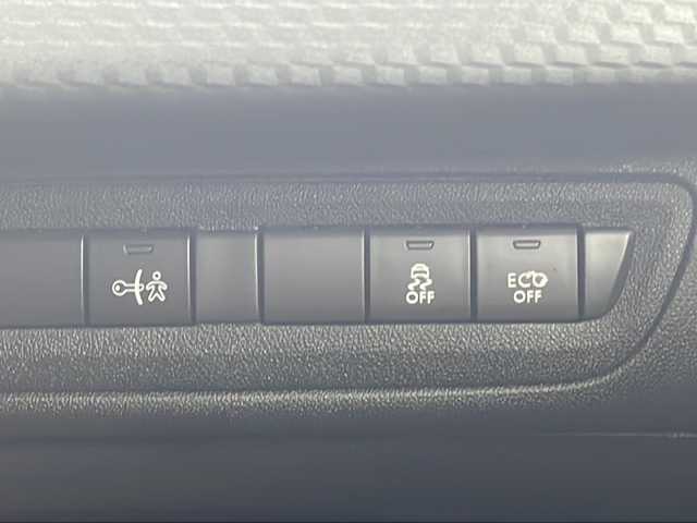 プジョー ２０８ スタイル 愛知県 2017(平29)年 4.3万km 白 /禁煙車//純正オーディオ//AM・FM//ETC//ハロゲンヘッドライト//オートライト//フロント・リヤフォグランプ//オートマチックエマージェンシーブレーキング//クルーズコントロール//横滑り防止//電動格納ミラーウィンカー//MTモード付//ファブリックシート//ISOFIX//ステアリングスイッチ//純正フロアマット//スペアタイヤ//スペアキー1本//保証書//取扱説明書