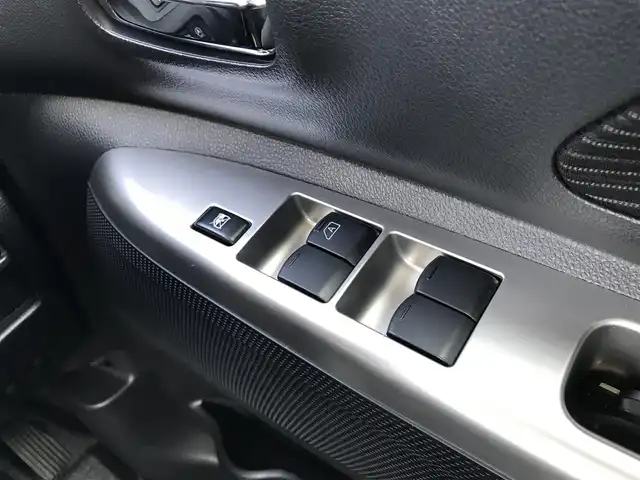 日産 デイズ ルークス ハイウェイスターX 鳥取県 2016(平28)年 4.3万km チタニウムグレーメタリック 純正ナビ/TV/DVD/CD/BT/アラウンドビューモニター・ETC/エマージェンシーブレーキ/片側パワースライドドア/LEDヘットライト/純正14インチアルミホイール/プッシュエンジンスタート/ウィンカーミラー/電動格納ミラー/アイドリングストップ/ルーフサーキュレーター/リヤロールサンシェード/フロアマット/ドアバイザー/取扱説明書