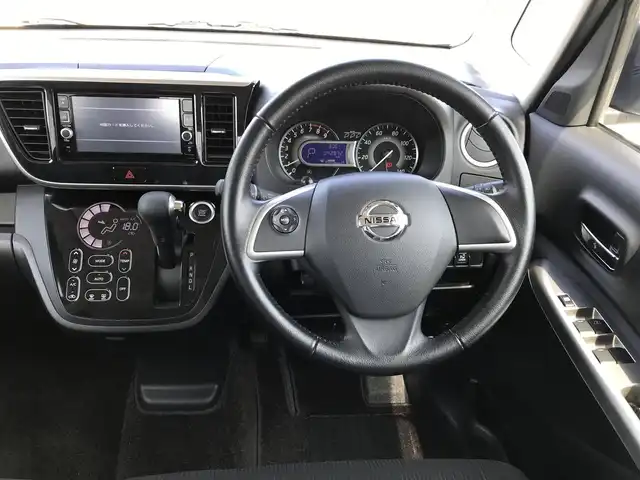 日産 デイズ ルークス ハイウェイスターX 鳥取県 2016(平28)年 4.3万km チタニウムグレーメタリック 純正ナビ/TV/DVD/CD/BT/アラウンドビューモニター・ETC/エマージェンシーブレーキ/片側パワースライドドア/LEDヘットライト/純正14インチアルミホイール/プッシュエンジンスタート/ウィンカーミラー/電動格納ミラー/アイドリングストップ/ルーフサーキュレーター/リヤロールサンシェード/フロアマット/ドアバイザー/取扱説明書