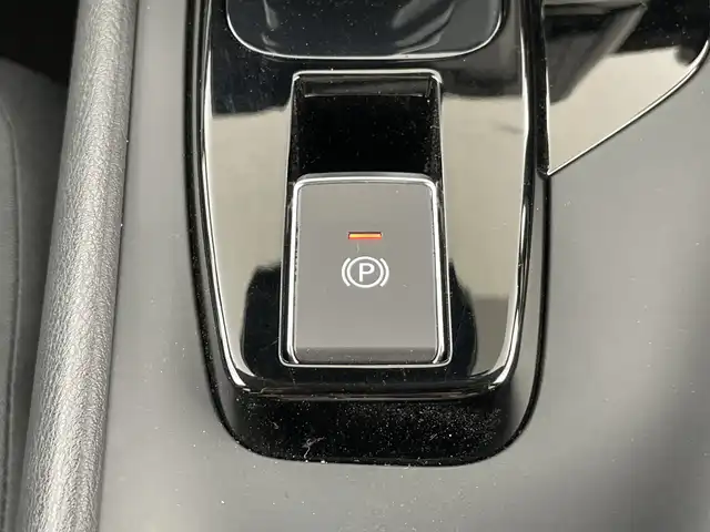日産 ノート X 愛知県 2021(令3)年 3.2万km スーパーブラック 禁煙車/純正9型ナビ/（Bluetooth/CD/DVD/フルセグTV)　/【品番：MJ120D-L】/バックカメラ/ETC/衝突軽減ブレーキ/セーフティ・シールドスイッチ/オートブレーキホールド/横滑り防止装置/LEDライト/オートライト/オートマチックハイビーム/ヘッドライトレベライザー/スマートキー【スペア1本】/ステアリングリモコン/純正ドアバイザー/純正フロアマット