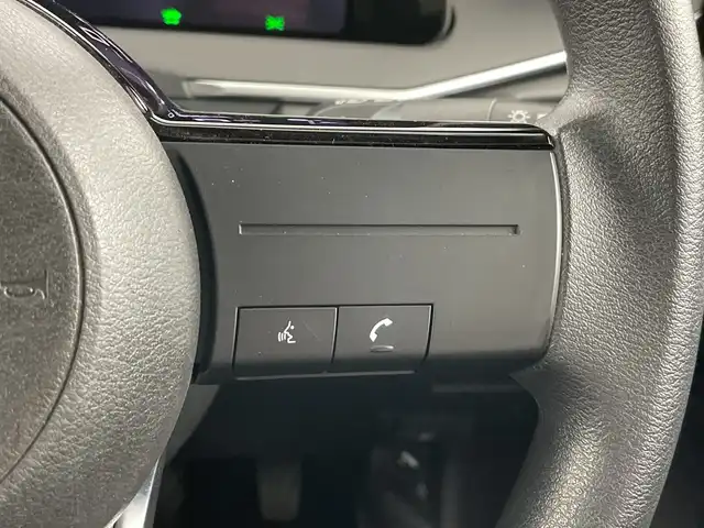 日産 ノート X 愛知県 2021(令3)年 3.2万km スーパーブラック 禁煙車/純正9型ナビ/（Bluetooth/CD/DVD/フルセグTV)　/【品番：MJ120D-L】/バックカメラ/ETC/衝突軽減ブレーキ/セーフティ・シールドスイッチ/オートブレーキホールド/横滑り防止装置/LEDライト/オートライト/オートマチックハイビーム/ヘッドライトレベライザー/スマートキー【スペア1本】/ステアリングリモコン/純正ドアバイザー/純正フロアマット
