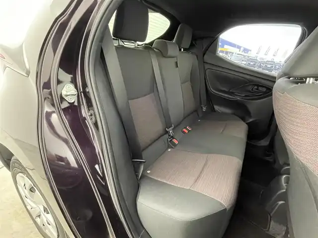 トヨタ ヤリス G 群馬県 2020(令2)年 1.2万km ボルドーマイカメタリック 純正ディスプレイオーディオ/ナビ/フルセグTV/Bluetooth接続/パノラミックビューモニター/トヨタセーフティセンス/衝突被害軽減ブレーキ/車線逸脱警報機能/オートマチックハイビーム/シートヒーター/ステアリングスイッチ/横滑り防止装置/ドライブレコーダー/スマートキー/プッシュスタート/カーテンエアバック/サイドエアバック