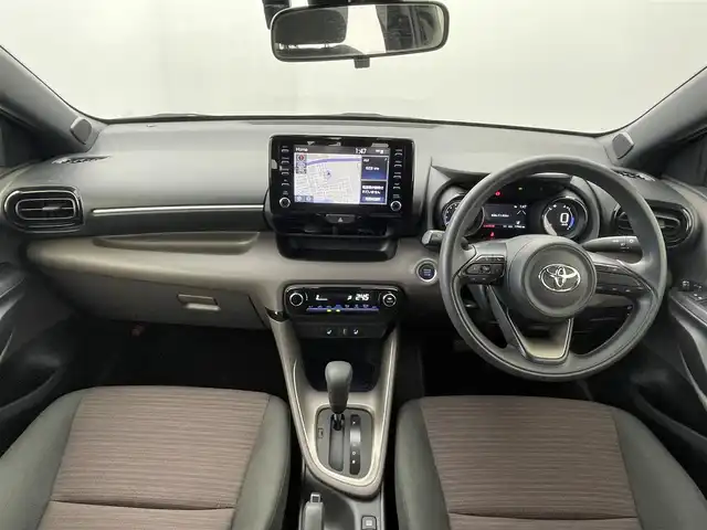 トヨタ ヤリス G 群馬県 2020(令2)年 1.2万km ボルドーマイカメタリック 純正ディスプレイオーディオ/ナビ/フルセグTV/Bluetooth接続/パノラミックビューモニター/トヨタセーフティセンス/衝突被害軽減ブレーキ/車線逸脱警報機能/オートマチックハイビーム/シートヒーター/ステアリングスイッチ/横滑り防止装置/ドライブレコーダー/スマートキー/プッシュスタート/カーテンエアバック/サイドエアバック