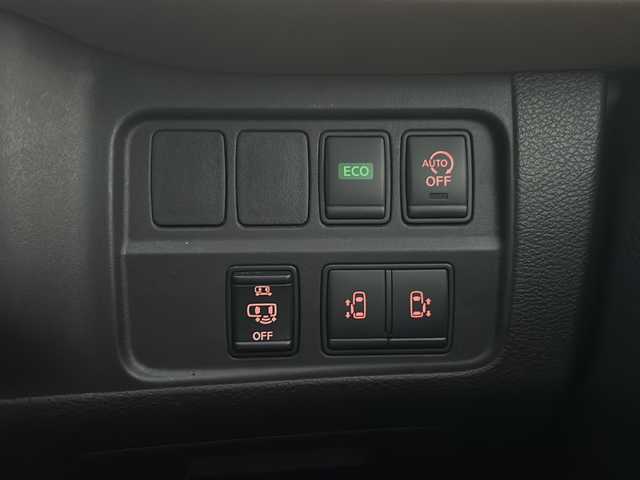 日産 セレナ ハイウェイスター プロパイロットED 沖縄県 2016(平28)年 7万km ダイヤモンドブラック 純正ナビ・TV・Bluetooth・CD/DVD/全方位カメラ/フリップダウンモニター/両側パワースライドドア/ETC/コーナーセンサー/プロパイロット/衝突軽減システム/オートライト/デジタルインナーミラー/LED