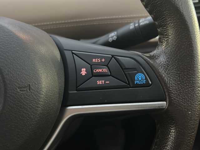 日産 セレナ ハイウェイスター プロパイロットED 沖縄県 2016(平28)年 7万km ダイヤモンドブラック 純正ナビ・TV・Bluetooth・CD/DVD/全方位カメラ/フリップダウンモニター/両側パワースライドドア/ETC/コーナーセンサー/プロパイロット/衝突軽減システム/オートライト/デジタルインナーミラー/LED