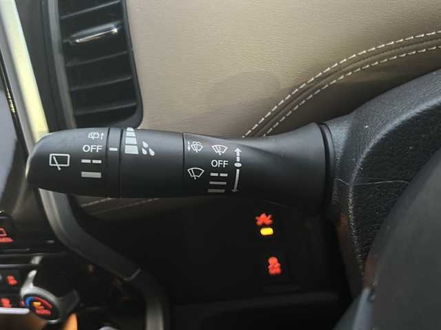 日産 セレナ ハイウェイスター プロパイロットED 沖縄県 2016(平28)年 7万km ダイヤモンドブラック 純正ナビ・TV・Bluetooth・CD/DVD/全方位カメラ/フリップダウンモニター/両側パワースライドドア/ETC/コーナーセンサー/プロパイロット/衝突軽減システム/オートライト/デジタルインナーミラー/LED