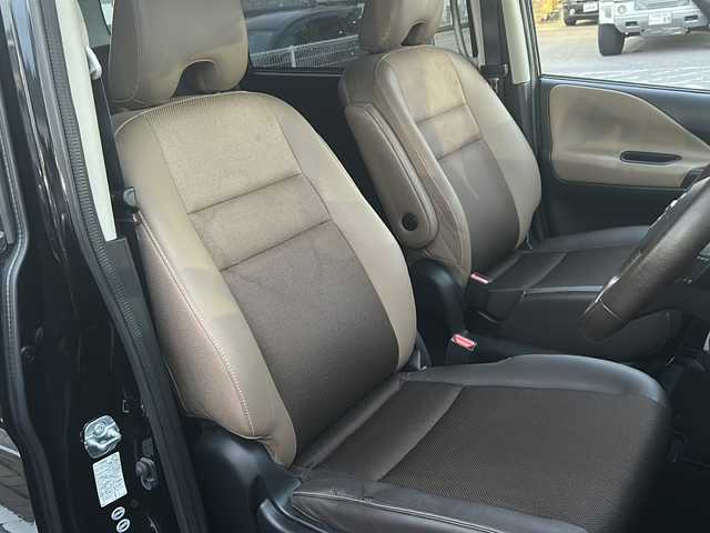 日産 セレナ ハイウェイスター プロパイロットED 沖縄県 2016(平28)年 7万km ダイヤモンドブラック 純正ナビ・TV・Bluetooth・CD/DVD/全方位カメラ/フリップダウンモニター/両側パワースライドドア/ETC/コーナーセンサー/プロパイロット/衝突軽減システム/オートライト/デジタルインナーミラー/LED