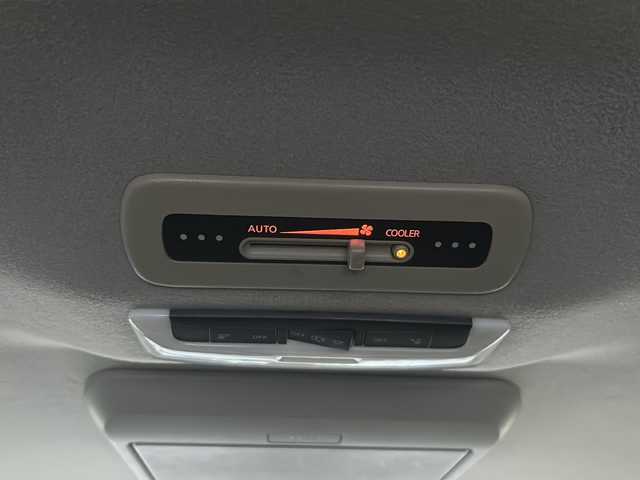 日産 セレナ ハイウェイスター プロパイロットED 沖縄県 2016(平28)年 7万km ダイヤモンドブラック 純正ナビ・TV・Bluetooth・CD/DVD/全方位カメラ/フリップダウンモニター/両側パワースライドドア/ETC/コーナーセンサー/プロパイロット/衝突軽減システム/オートライト/デジタルインナーミラー/LED