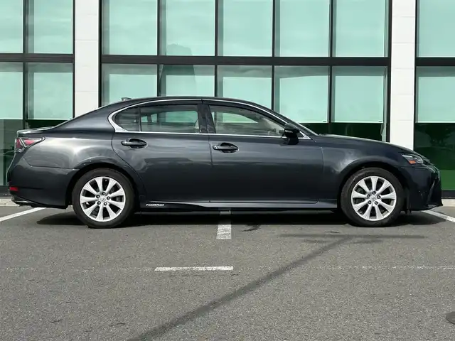 レクサス ＧＳ 300h Iパッケージ 和歌山県 2019(令1)年 3.6万km ダークグレーマイカ 純正ナビ/バックカメラ/BT/衝突軽減ブレーキ/レーダークルコン/ブラインドスポットモニター/前後コーナーセンサー/オートライト/レーンキープアシスト/三眼目LEDヘッドライト/ビルトインETC/ドラレコ/シートヒーター/シートベンチレーション/パワーシート/シートメモリー/パドルシフト/ステアリングヒーター/ステアリングリモコン/フォグランプ
