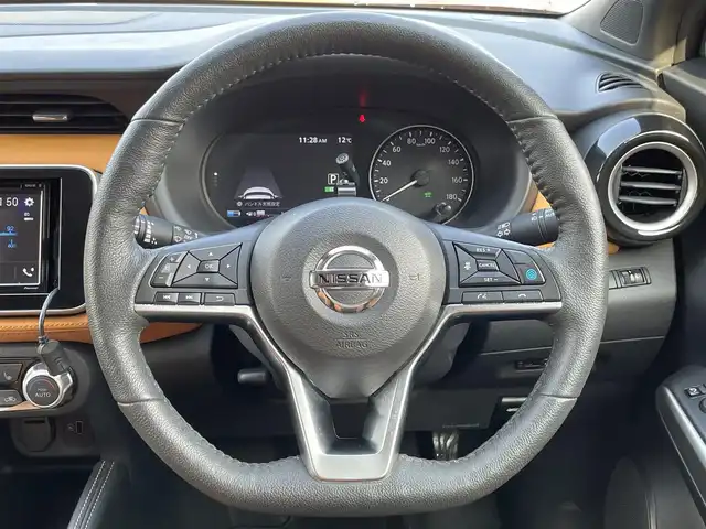 日産 キックス X ツートーンインテリアED 岡山県 2020(令2)年 3.1万km プレミアムホライズンオレンジ/ピュアブラック 2トーン カロッツェリアディスプレイオーディオ　FH-8500DVS/AppleCarplay、AndroidAuto、CD、DVD/Bluetooth、AM、FM/インテリジェントルームミラー/アラウンドビューカメラ/クリアランスソナー/コーナーセンサー/プロパイロット/前席シートヒーター/ステアリングヒーター/LEDライト/衝突軽減システム/横滑り防止装置