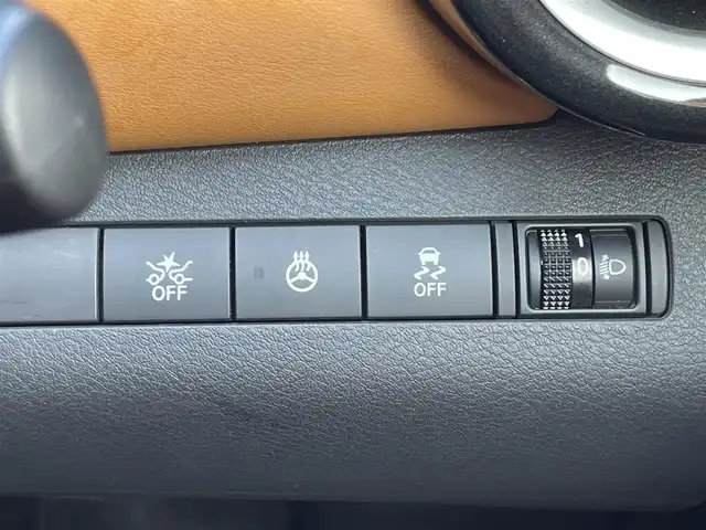 日産 キックス X ツートーンインテリアED 岡山県 2020(令2)年 3.1万km プレミアムホライズンオレンジ/ピュアブラック 2トーン カロッツェリアディスプレイオーディオ　FH-8500DVS/AppleCarplay、AndroidAuto、CD、DVD/Bluetooth、AM、FM/インテリジェントルームミラー/アラウンドビューカメラ/クリアランスソナー/コーナーセンサー/プロパイロット/前席シートヒーター/ステアリングヒーター/LEDライト/衝突軽減システム/横滑り防止装置