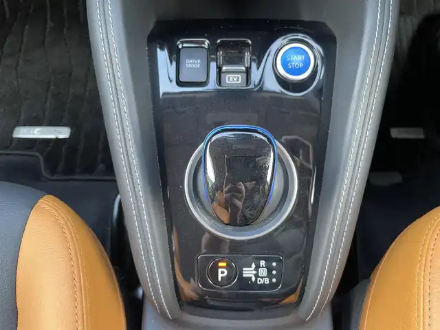 日産 キックス X ツートーンインテリアED 岡山県 2020(令2)年 3.1万km プレミアムホライズンオレンジ/ピュアブラック 2トーン カロッツェリアディスプレイオーディオ　FH-8500DVS/AppleCarplay、AndroidAuto、CD、DVD/Bluetooth、AM、FM/インテリジェントルームミラー/アラウンドビューカメラ/クリアランスソナー/コーナーセンサー/プロパイロット/前席シートヒーター/ステアリングヒーター/LEDライト/衝突軽減システム/横滑り防止装置