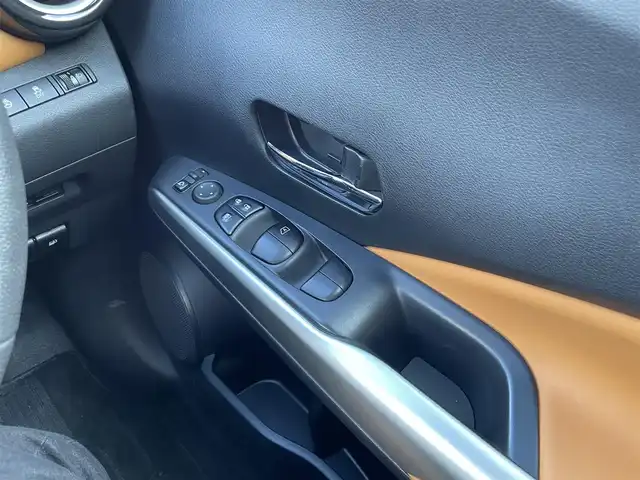 日産 キックス X ツートーンインテリアED 岡山県 2020(令2)年 3.1万km プレミアムホライズンオレンジ/ピュアブラック 2トーン カロッツェリアディスプレイオーディオ　FH-8500DVS/AppleCarplay、AndroidAuto、CD、DVD/Bluetooth、AM、FM/インテリジェントルームミラー/アラウンドビューカメラ/クリアランスソナー/コーナーセンサー/プロパイロット/前席シートヒーター/ステアリングヒーター/LEDライト/衝突軽減システム/横滑り防止装置