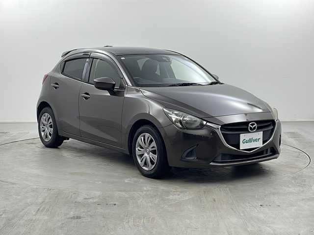 マツダ デミオ 13S 栃木県 2015(平27)年 10.8万km チタニウムフラッシュマイカ 衝突軽減/純正SDナビ/フルセグTV/Bluetooth/CD/DVD/USB/FM/AM/バックカメラ/ドライブレコーダー/ETC/ハロゲンヘッドライト/電動格納ミラー/アイドリングストップ/スマートキー×2本/保証書、取扱説明書