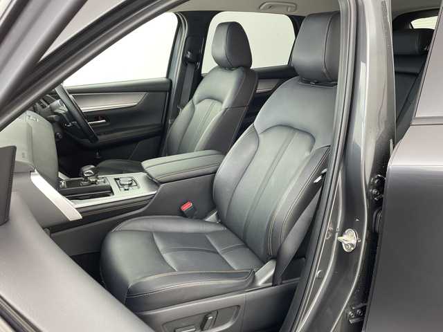 マツダ ＣＸ－６０ XD Lパッケージ 兵庫県 2023(令5)年 2.3万km マシーングレープレミアムM ・純正12.3インチナビ/Bluetooth/USB/HDMI//Apple CarPlay/Android Auto/・全方位カメラ/・ビルトインETC/・置くだけ充電/・ヘッドアップディスプレイ/・車間制御/・交通標識認識/・前後側方接近車両検知/・車線逸脱警報/・ブラインドスポットモニター/・ディスタンス＆スピードアラート/・レーンキープアシストシステム/・スマートブレーキサポートサポート/・スマートシティブレーキサポート/・レーダークルーズコントロール/・アダプティブＬＥＤヘッドライト/・前後誤発進抑制制御/・緊急時車線維持支援/・ドライバー異常時対応システム/・パーキングセンサー/・パワーバックドア/・レザーシート/・前席パワーシート/・全席シートヒーター/・AC100V電源/・パドルシフト