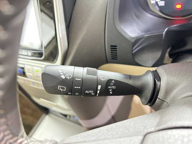 トヨタ ランドクルーザー プラド TX Lパッケージ 佐賀県 2022(令4)年 3.9万km ホワイトパールクリスタルシャイン 社外9インチナビ/フルセグTV/CD/DVD/Bluetooth/サンルーフ/バックカメラ/衝突被害軽減システム/レーダクルーズコントロール/レーンアシスト/ロードサインアシスト/クリアランスソナー/先行車発進告知機能/オートライト/オートマチックハイビーム/LEDヘッドライト/LEDフォグライト/オートワイパー/電動格納サードシート/レザーシート/運転席・助手席パワーシート/運転席・助手席シートヒーター/運転席・助手席エアシート/ISOFIX対応/純正フロアマット/純正17インチアルミホイール/スマートキー×２/ドアバイザー/ステアリングスイッチ