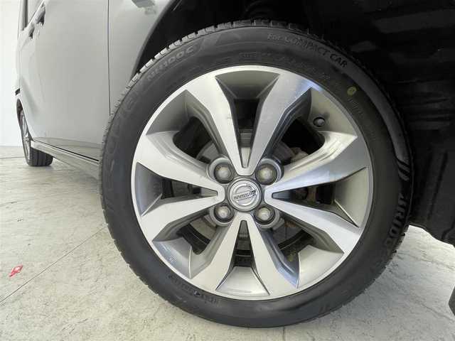 日産 デイズ ルークス ハイウェイスターターボ 愛知県 2014(平26)年 6.1万km プレミアムパープルP (株)IDOMが運営する【じしゃロン豊川店】の自社ローン専用車両になります。こちらは現金またはオートローンご利用時の価格です。自社ローンご希望の方は別途その旨お申付け下さい/純正ナビ（AM、FM、フルセグ、BT、USB）/全方位カメラ/両側パワースライドドア/ETC/オートライト/プッシュスタート/スマートキー/純正フロアマット/横滑り防止装置/純正アルミホイール