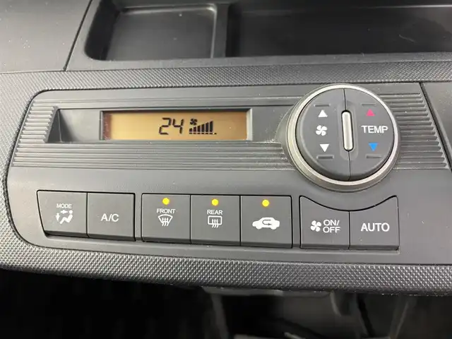 ホンダ フリード スパイク ハイブリット ジャストセレクション 埼玉県 2012(平24)年 5万km ポリッシュドメタルメタリック 純正ナビ/(CD/DVD/USB/AM/FM)/地デジワンセグ/バックカメラ/ETC/クルーズコントロール/クリアランスソナー/両側パワースライドドア/ステアリングリモコン/純正フロアマット