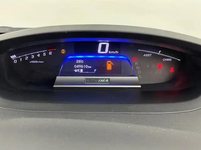 ホンダ フリード スパイク ハイブリット ジャストセレクション 埼玉県 2012(平24)年 5万km ポリッシュドメタルメタリック 純正ナビ/(CD/DVD/USB/AM/FM)/地デジワンセグ/バックカメラ/ETC/クルーズコントロール/クリアランスソナー/両側パワースライドドア/ステアリングリモコン/純正フロアマット