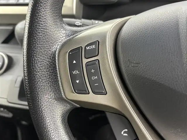 ホンダ フリード スパイク ハイブリット ジャストセレクション 埼玉県 2012(平24)年 5万km ポリッシュドメタルメタリック 純正ナビ/(CD/DVD/USB/AM/FM)/地デジワンセグ/バックカメラ/ETC/クルーズコントロール/クリアランスソナー/両側パワースライドドア/ステアリングリモコン/純正フロアマット