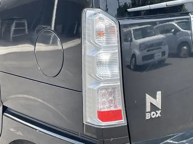 ホンダ Ｎ ＢＯＸ G Lパッケージ 岩手県 2015(平27)年 7.3万km スマートブラック 禁煙車/4WD/純正エンジンスターター/片側パワースライドドア/社外ナビ/→ワンセグTV/Bluetooth/CD/DVD/FM/AM/バックカメラ/ステアリングスイッチ（ナビ連動）/横滑り防止装置/前席シートヒーター/ビルトインETC/オートライト/〇電動格納ミラー/〇ウィンカーミラー/〇ドアバイザー/〇フロアマット/スペアキー有/社外アルミホイール/取扱説明書