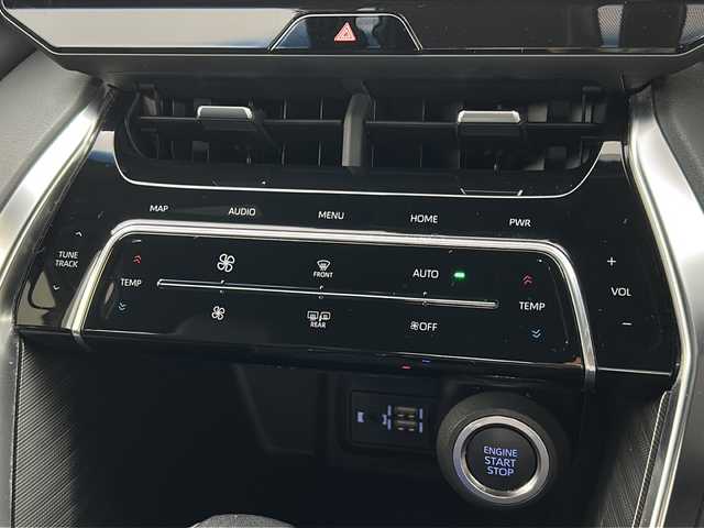 トヨタ ハリアー Z 宮城県 2020(令2)年 7.3万km プレシャスブラックパール JBLサウンド/トヨタセーフティーセンス/・アダプティブハイビームシステム/・レーダークルーズコントロール/・プリクラッシュセーフティーシステム/・レーントレーシングアシスト/・パーキングサポートブレーキ/ブラインドスポットモニター/デジタルインナーミラー/ヘッドアップディスプレイ/12.3インチメーカーオプションナビ/（BT.AM.FM.USB.AUX）/バックカメラ/フルセグテレビ/ビルトインETC2.0/電動リアゲート/電動パーキングブレーキ/パワーシート（D）/ハーフレザーシート/革巻きステアリング/ステアリングスイッチ/プッシュスタート/スマートキー（2本）/純正フロアマット/ドアバイザー　　　　/純正19インチアルミホイール/LEDヘッドライト/LEDフォグランプ/横滑り防止機能/リヤクロストラフィックアラート/クリアランスソナー　　　　　　　　　