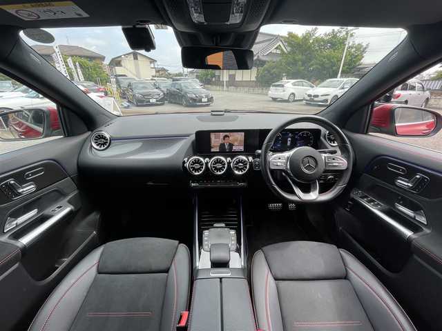 メルセデス・ベンツ Ｍ・ベンツ ＧＬＡ１８０ AMGライン 栃木県 2022(令4)年 2.3万km 赤 ワンオーナー /レーダーセーフティパッケージ/AMGライン/アンビエントライト /ナビ/フルセグTV/全方位カメラ/ETC/キーレスゴー/ACC/パーキングアシスト /レーンキープアシスト/ブラインドスポット /パークトロニック /ドラレコ前後/パワーテールゲート/パワーシート /ハーフレザー /シートヒーター /ワイヤレスチャージ /LEDヘッドライト/オートライト