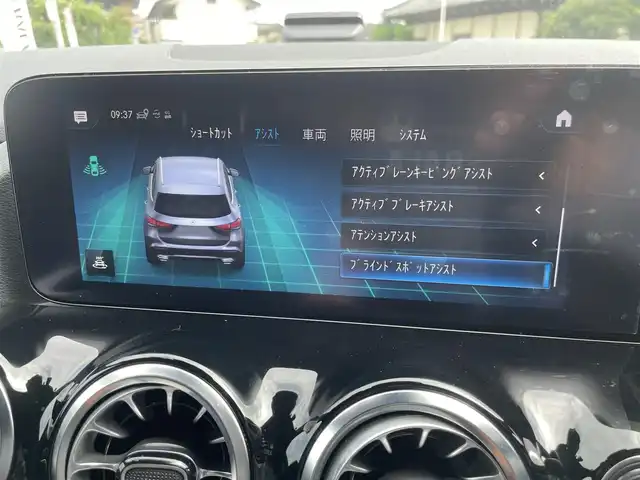メルセデス・ベンツ Ｍ・ベンツ ＧＬＡ１８０ AMGライン 栃木県 2022(令4)年 2.3万km 赤 ワンオーナー /レーダーセーフティパッケージ/AMGライン/アンビエントライト /ナビ/フルセグTV/全方位カメラ/ETC/キーレスゴー/ACC/パーキングアシスト /レーンキープアシスト/ブラインドスポット /パークトロニック /ドラレコ前後/パワーテールゲート/パワーシート /ハーフレザー /シートヒーター /ワイヤレスチャージ /LEDヘッドライト/オートライト