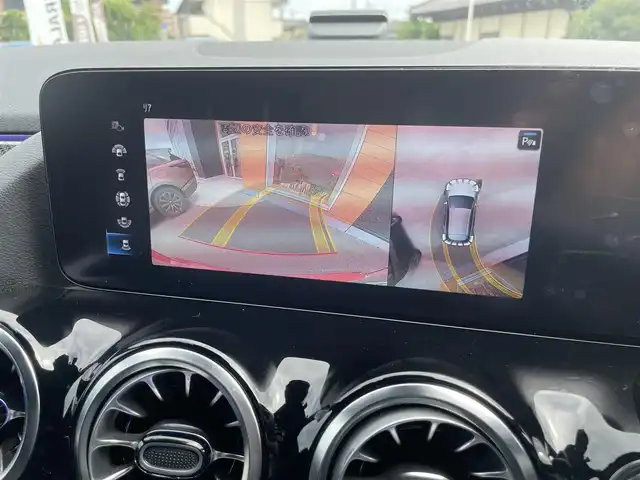 メルセデス・ベンツ Ｍ・ベンツ ＧＬＡ１８０ AMGライン 栃木県 2022(令4)年 2.3万km 赤 ワンオーナー /レーダーセーフティパッケージ/AMGライン/アンビエントライト /ナビ/フルセグTV/全方位カメラ/ETC/キーレスゴー/ACC/パーキングアシスト /レーンキープアシスト/ブラインドスポット /パークトロニック /ドラレコ前後/パワーテールゲート/パワーシート /ハーフレザー /シートヒーター /ワイヤレスチャージ /LEDヘッドライト/オートライト