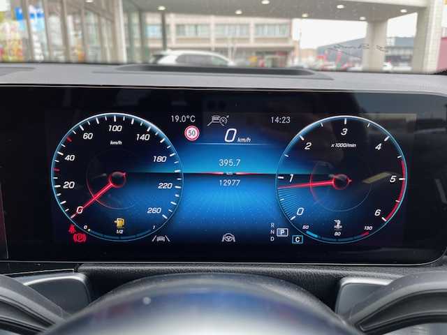 メルセデス・ベンツ Ｍ・ベンツ ＧＬＢ２００ｄ 4マチック AMGライン 青森県 2023(令5)年 1.3万km ポーラホワイト ワンオーナー/アドバンスドパッケージ/パノラミックスライディングルーフ/レザーエクスクルーシブパッケージ/360°カメラ/前席パワーシート/前席シートヒーター/カラーヘッドアップディスプレイ/衝突被害軽減ブレーキ/アダプティブクルーズコントロール/ワイヤレス充電/純正前後ドライブレコーダー/アンビエントライト/パーキングアシスト/LEDヘッドライト/パワーバックドア/ETC/純正19インチAW付夏タイヤ/新車時保証書/取扱説明書/記録簿(2024年3月/2025年2月)