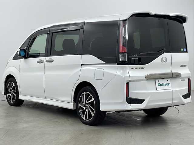 ホンダ ステップワゴン スパーダ クールスピリット 道央・札幌 2015(平27)年 11.2万km ホワイトオーキッドパール ・4WD/・ワンオーナー/・寒冷地仕様/・社外ナビ/&CD&DVD&BD&BT&SD&USB&iPod&TV/・社外フリップダウンモニター/・両側パワースライドドア/・バックカメラ/・クルーズコントロール/・衝突軽減ブレーキ/・路外逸脱抑制機能/・横滑り防止装置/・前席シートヒーター/・パドルシフト/・ステアリングスイッチ/・純正フロアマット/・電動格納ミラー/・LEDヘッドライト/・オートライト/・オートマチックハイビーム/・スマートキー