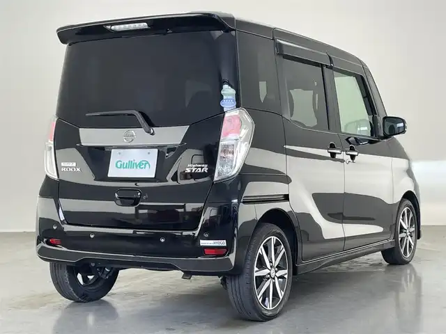日産 デイズ ルークス ハイウェイスター Gターボ 愛知県 2018(平30)年 4.7万km ブラック 社外ナビ　全方位カメラ　禁煙車　フルセグＴＶ　Ｂｌｕｅｔｏｏｔｈ　ＵＳＢ　ＥＴＣ　両側パワスラ　シートヒーター　リアロールシェード　エマージェンシーブレーキ　リアサーキュレーター　車線逸脱　衝突軽減　電動格納ミラー　バイザー