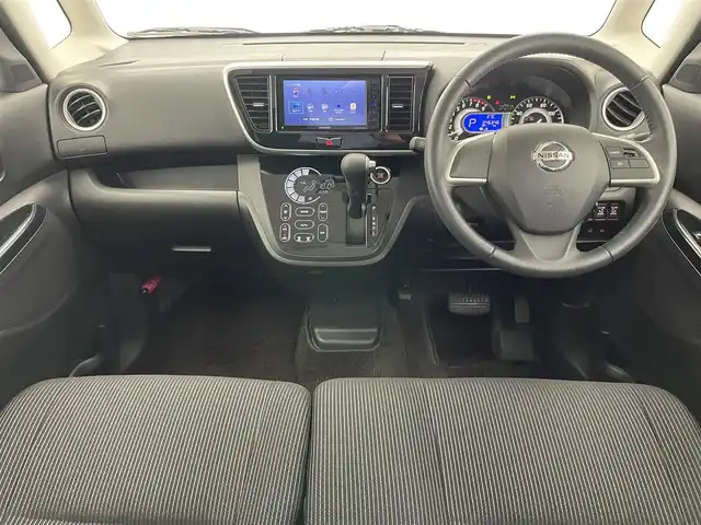 日産 デイズ ルークス ハイウェイスター Gターボ 愛知県 2018(平30)年 4.7万km ブラック 社外ナビ　全方位カメラ　禁煙車　フルセグＴＶ　Ｂｌｕｅｔｏｏｔｈ　ＵＳＢ　ＥＴＣ　両側パワスラ　シートヒーター　リアロールシェード　エマージェンシーブレーキ　リアサーキュレーター　車線逸脱　衝突軽減　電動格納ミラー　バイザー