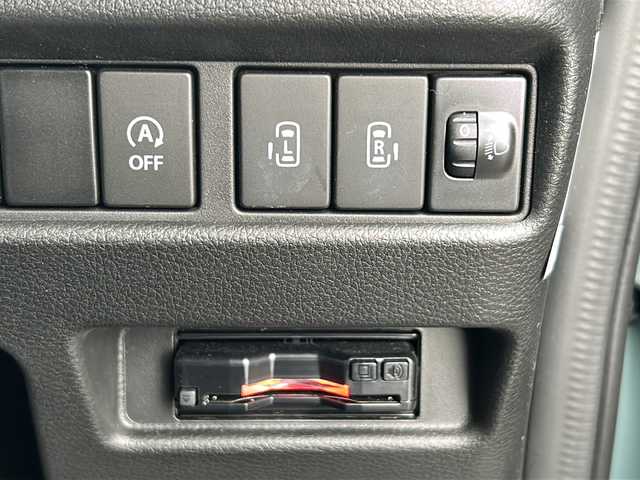 スズキ スペーシア HYBRID X 岐阜県 2023(令5)年 1.6万km オフブルーM 登録時走行距離：15812km/ワンオーナー/ナビ（AVIC-RZ812）/フルセグテレビ・Bluetooth・CD・DVD/バックカメラ/ETC/両側パワースライドドア/コーナーセンサー/シートヒーター/ドライブレコーダー/フロアマット/オートライト/プッシュスタート/スマートキー/スペアキー/保証書/取扱説明書