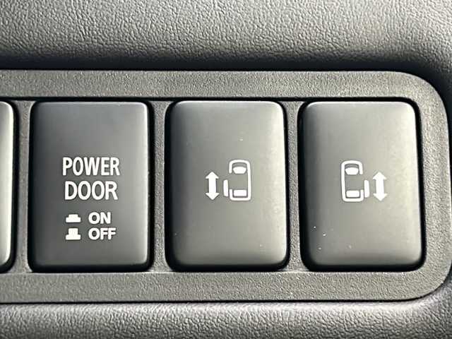 三菱 デリカＤ：５ G 宮城県 2021(令3)年 5.5万km ダイヤモンドブラックマイカ ワンオーナー//4WD//e-Assist/・衝突軽減ブレーキシステム/・車線逸脱警報システム/・レーダークルーズコントロール/・オートマチックハイビーム/・誤発進抑制機能/・後側方車両検知システム//純正10.1インチナビ/（フルセグTV/BT/HDMI）//フリップダウンモニター//マルチアラウンドモニター//両側パワースライドドア//革巻きステアリング//ステアリングスイッチ//パドルシフト//ETC//電動パーキングブレーキ//ブレーキホールド//前後ドライブレコーダー//アイドリングストップ//LEDヘッドライト//フォグランプ//オートライト//スペアキー//電動格納ミラー//純正フロアマット