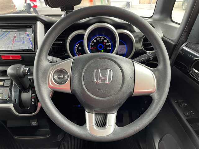 ホンダ Ｎ ＢＯＸ カスタム G Lパッケージ 京都府 2015(平27)年 9.1万km スマートブラック Clarionナビ/Bluetooth/両側パワースライドドア/禁煙車/バックカメラ/オートライト/純正14インチAW/ETC/アイドリングストップ/プッシュスタート/ウインカーミラー/フォグランプ/ステアリングスイッチ/純正フロアマット/ドアバイザー/スマートキースペア