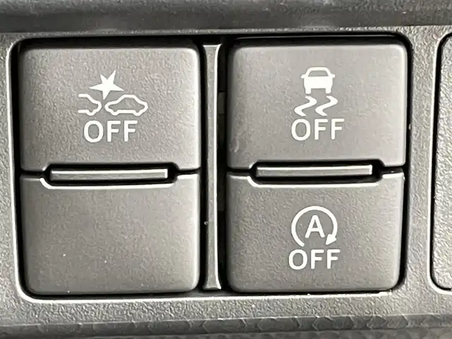 トヨタ ルーミー カスタムG－T 千葉県 2023(令5)年 3.1万km パールホワイトⅢ 禁煙　/純正９型ナビ（NMZN-Y73D）/AM＆FM＆Bluetooth＆フルセグTV＆CD＆DVD/レーダークルーズコントロール/ＥＴＣ２．０　/両側電動スライドドア　/電動パーキングブレーキ　/トヨタセーフティセンス/プリクラッシュセーフティ　/前席シートヒーター　/ＨＤＭＩ　/ＵＳＢポート　/全方位カメラ/アイドリングストップ/ウィンカーミラー/ドアバイザー/プッシュスタート/LEDヘッドライト