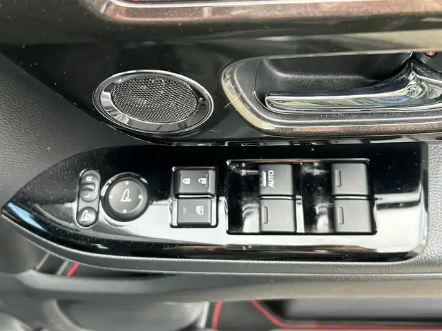 ホンダ Ｎ ＢＯＸ カスタム G L ターボ ホンダセンシング 富山県 2019(平31)年 8.2万km クリスタルブラックパール 純正メモリナビ/両側パワスラ/ハーフレザーシート/バックカメラ/パドルシフト/フロアマット/純正15インチAW/コーナーセンサー/プッシュスタート/スマートキー/CD/DVD/ビルトインETC/LEDヘッドライト/プッシュスタート/後席サンシェード/ウィンカーミラー/カーテンエアバック/Lylixエアロ/横滑り防止装置/衝突被害軽減システム/ウィンカーミラー/保証書/取扱説明書