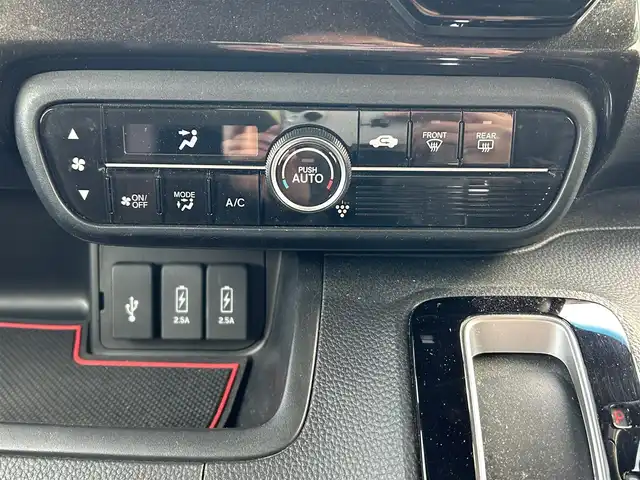 ホンダ Ｎ ＢＯＸ カスタム G L ターボ ホンダセンシング 富山県 2019(平31)年 8.2万km クリスタルブラックパール 純正メモリナビ/両側パワスラ/ハーフレザーシート/バックカメラ/パドルシフト/フロアマット/純正15インチAW/コーナーセンサー/プッシュスタート/スマートキー/CD/DVD/ビルトインETC/LEDヘッドライト/プッシュスタート/後席サンシェード/ウィンカーミラー/カーテンエアバック/Lylixエアロ/横滑り防止装置/衝突被害軽減システム/ウィンカーミラー/保証書/取扱説明書