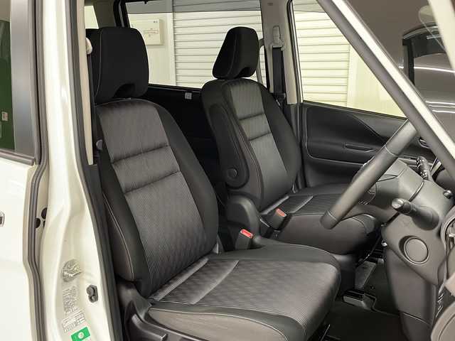 日産 セレナ ハイウェイスター 熊本県 2020(令2)年 5.9万km ブリリアントホワイトパール ・純正１０インチナビ＆１１インチリヤモニター　/・アラウンドビューモニター　/・両側オートスライドドア　/・アダブティブＬＥＤヘッドライト　/・ＬＥＤフォグランプ　/・電動パーキングブレーキ　/・オートブレーキホールド/・プロパイロットト /・エマージェンシーブレーキ/・USB電源ソケット〈セカンド・サード各2個〉/・Bluetooth/・Blu-ray DVD CD/・USB入力端子/・フルセグTV/・HDMI入力端子/・ETC/・ドライブレコーダー